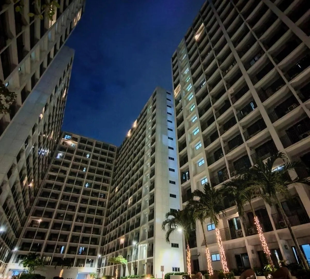 מנילה Shore 2 Condo Pool View Beach Vibes Near Sm Moa דירה