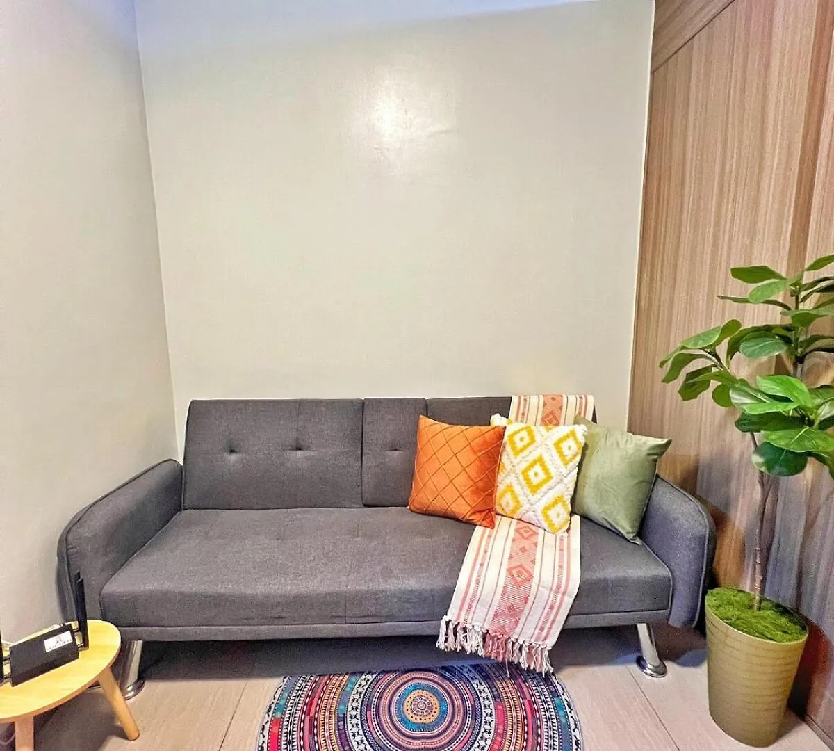 מנילה Shore 2 Condo Pool View Beach Vibes Near Sm Moa דירה