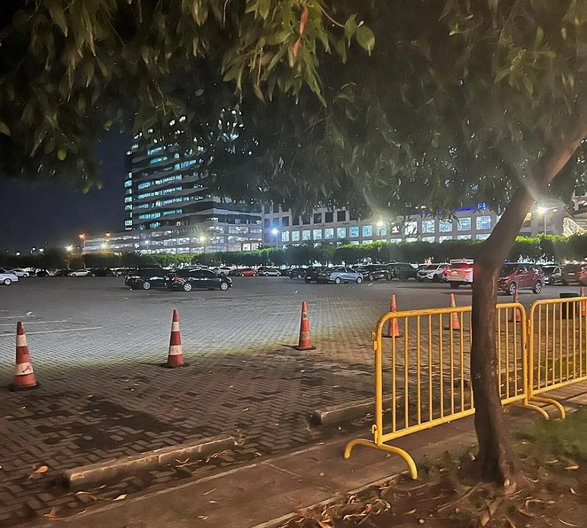 Apartment Shore 2 Condo Pool View Beach Vibes Near Sm Moa Manila